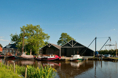 Drachten Buitenstvallaat 8, 9 en tegenover 4